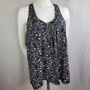 d'closet Smiley‎ Face Print Sleeveless Blouse